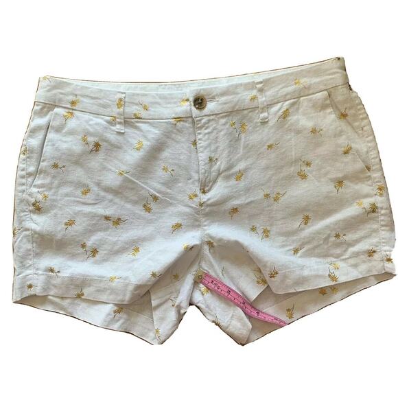 Old Navy White Gold Palm patterned shorts size 6 Flat Front - Picture 7 of 9